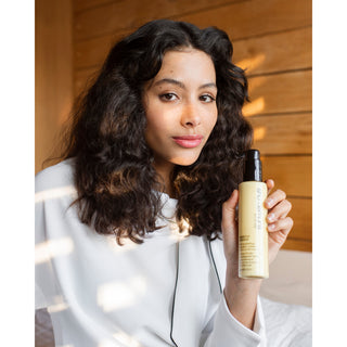 Shu Uemura Essence Absolue Aceite Nutritivo Rico en Crema para Cabello Seco 150ML